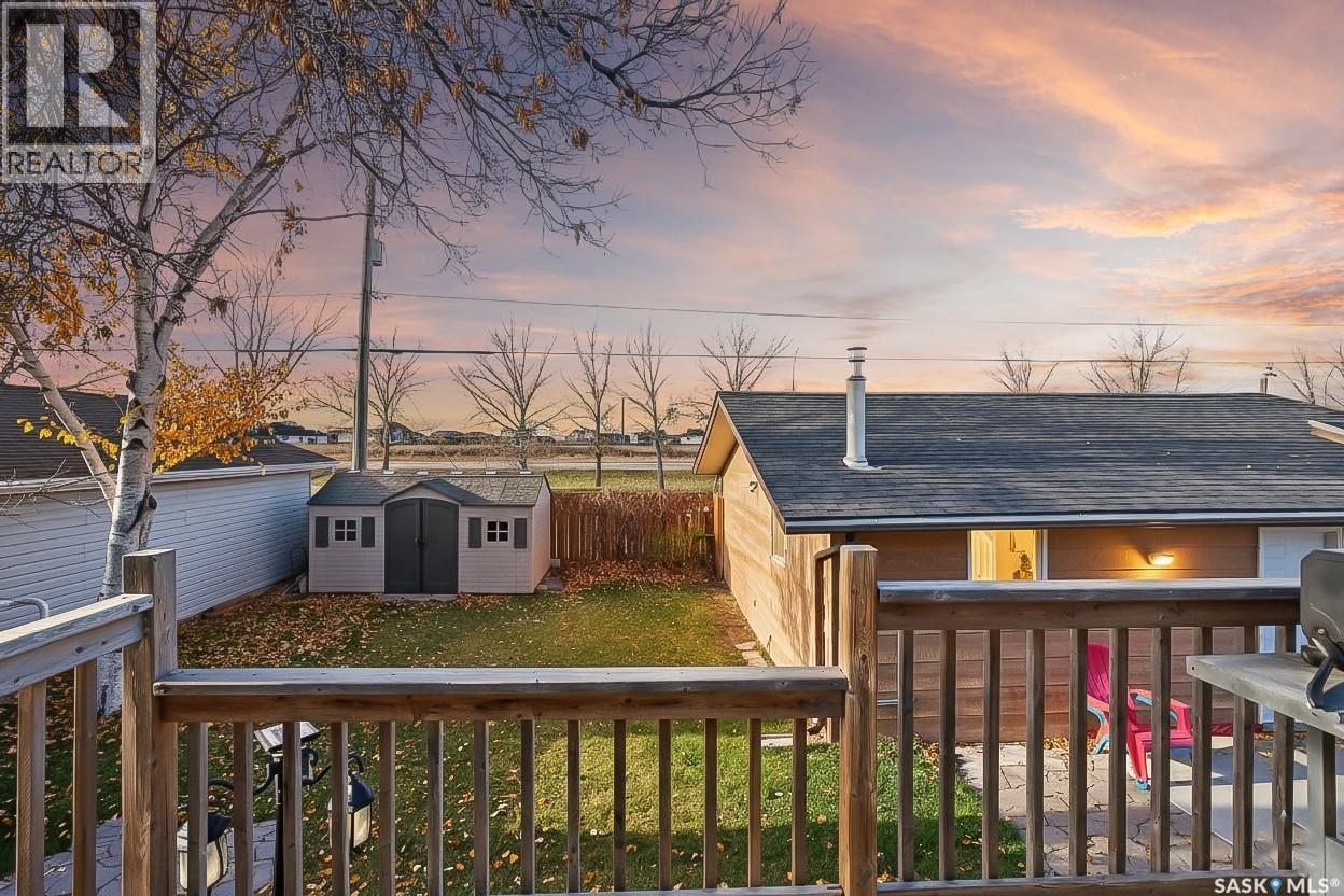 1347 Princess Crescent, Moose Jaw, Saskatchewan  S6H 6V7 - Photo 4 - SK022089