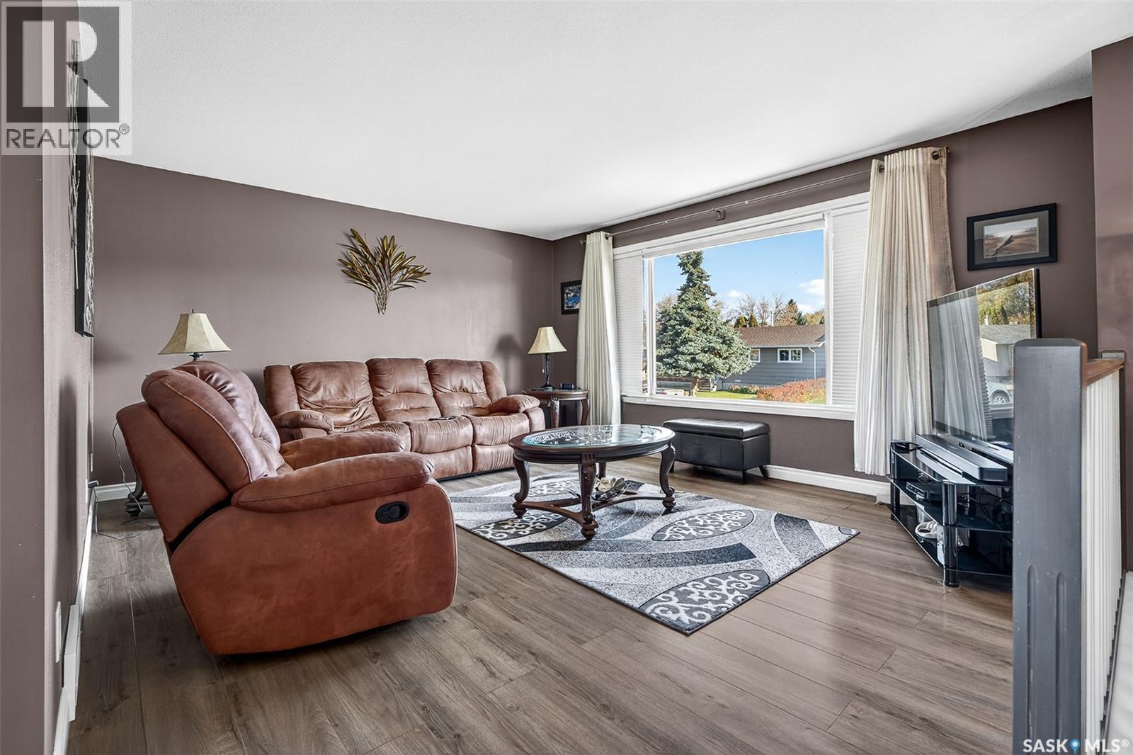 1347 Princess Crescent, Moose Jaw, Saskatchewan  S6H 6V7 - Photo 7 - SK022089