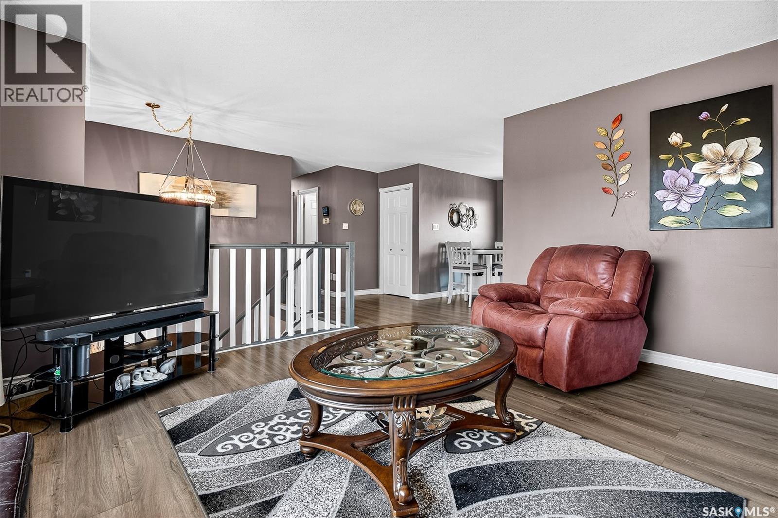 1347 Princess Crescent, Moose Jaw, Saskatchewan  S6H 6V7 - Photo 8 - SK022089