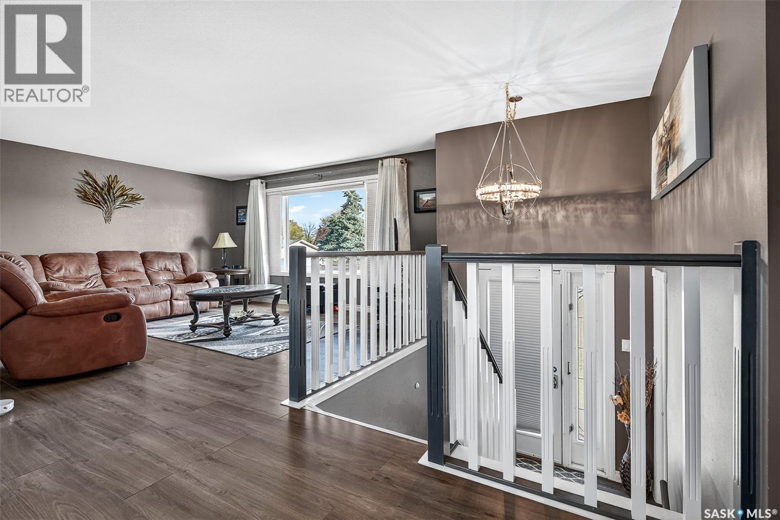 1347 Princess Crescent, Moose Jaw, Saskatchewan  S6H 6V7 - Photo 9 - SK022089