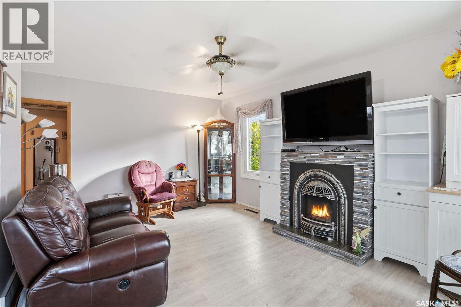 319 Simpson Street, Outlook, Saskatchewan  S0L 2N0 - Photo 11 - SK022059