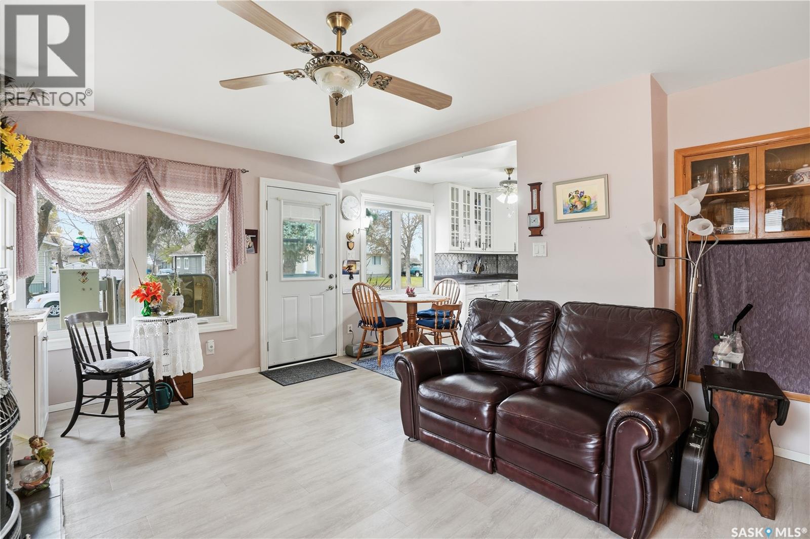 319 Simpson Street, Outlook, Saskatchewan  S0L 2N0 - Photo 13 - SK022059