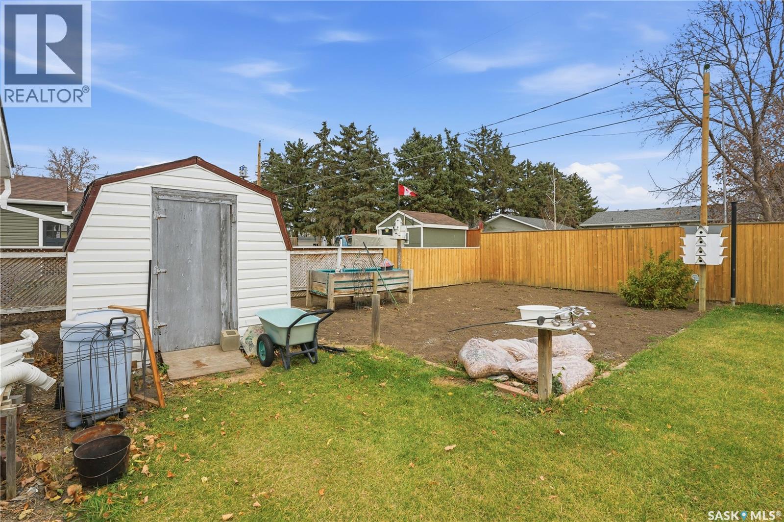 319 Simpson Street, Outlook, Saskatchewan  S0L 2N0 - Photo 35 - SK022059