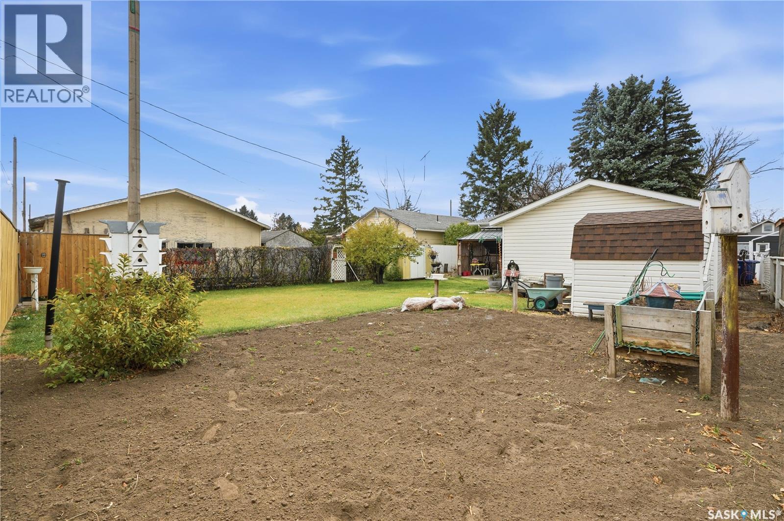 319 Simpson Street, Outlook, Saskatchewan  S0L 2N0 - Photo 36 - SK022059