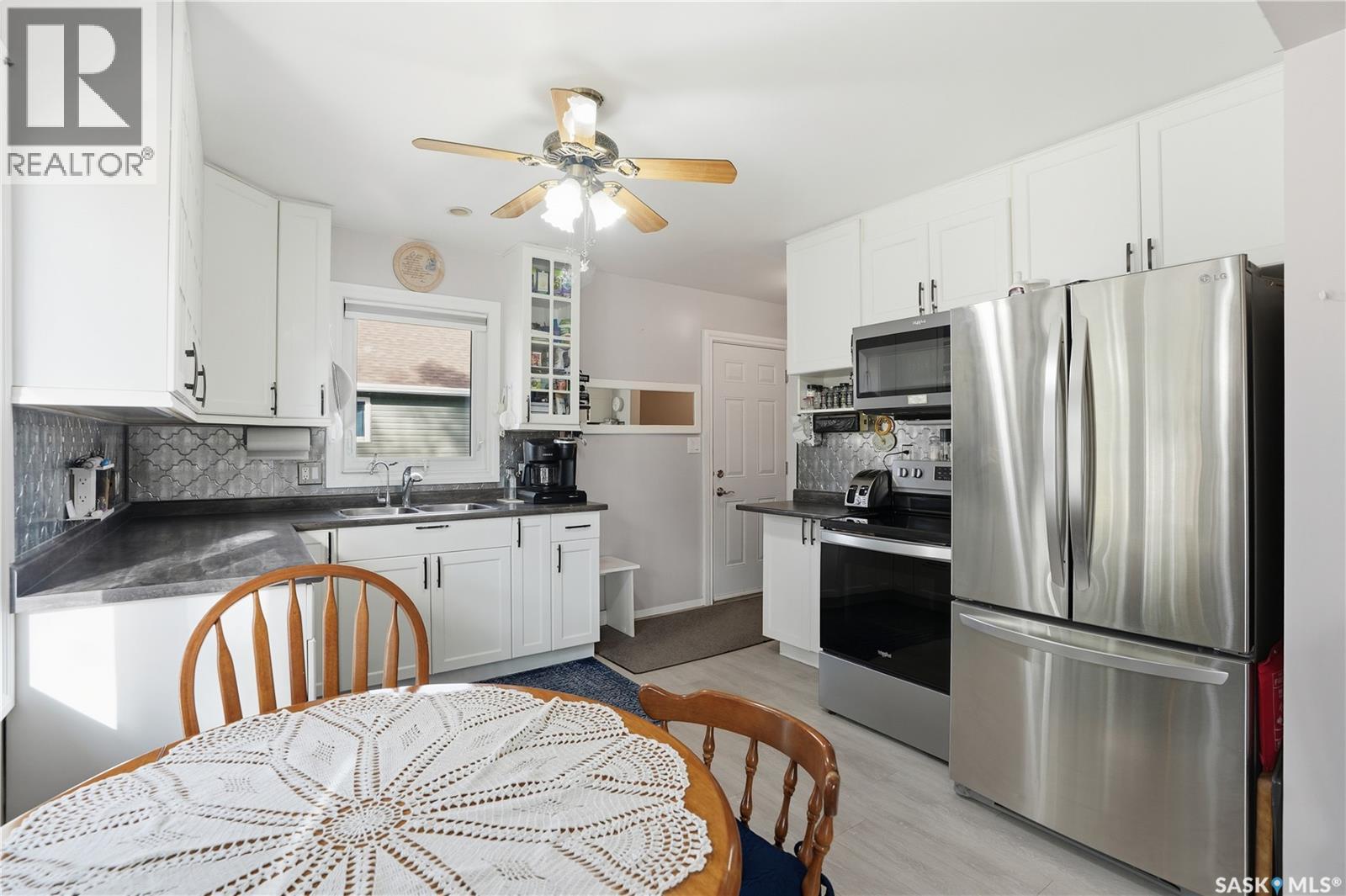 319 Simpson Street, Outlook, Saskatchewan  S0L 2N0 - Photo 7 - SK022059