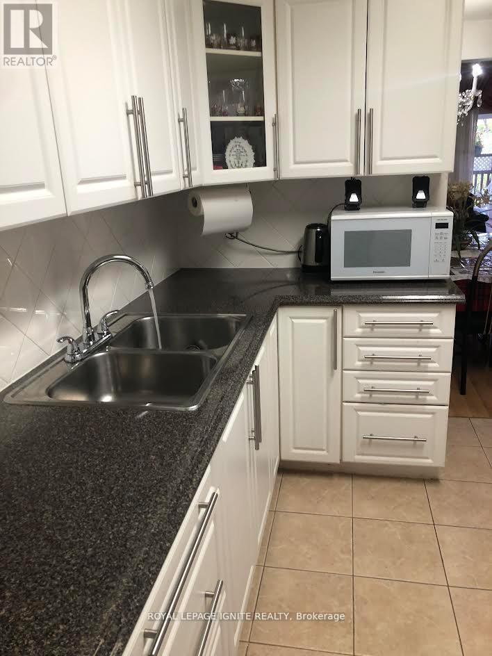 36 Goskin Court, Toronto, Ontario  M1B 1J3 - Photo 6 - E12496816