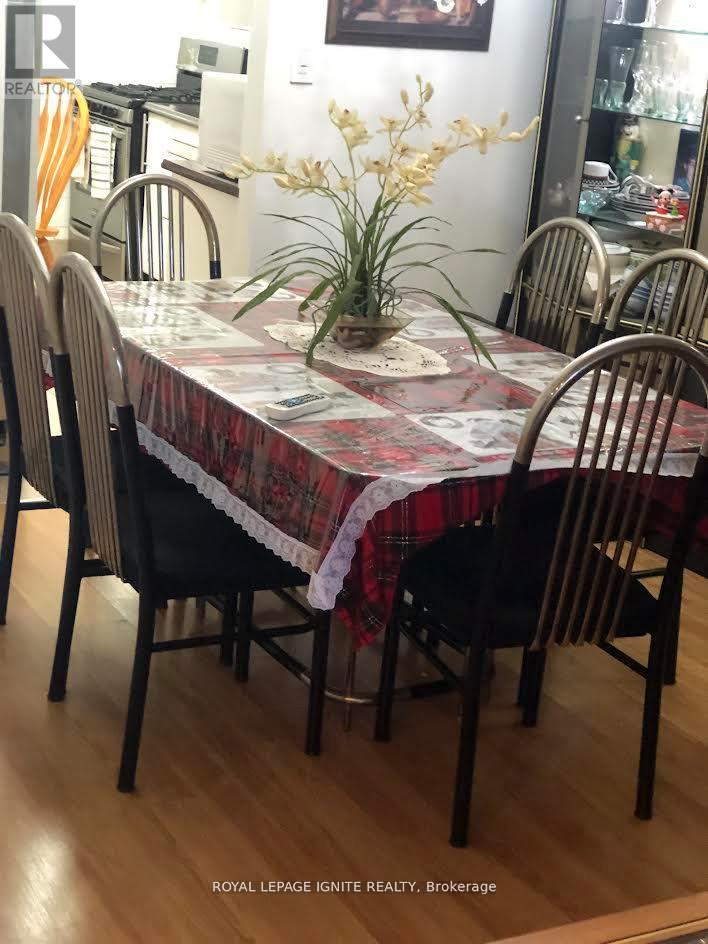 36 Goskin Court, Toronto, Ontario  M1B 1J3 - Photo 8 - E12496816