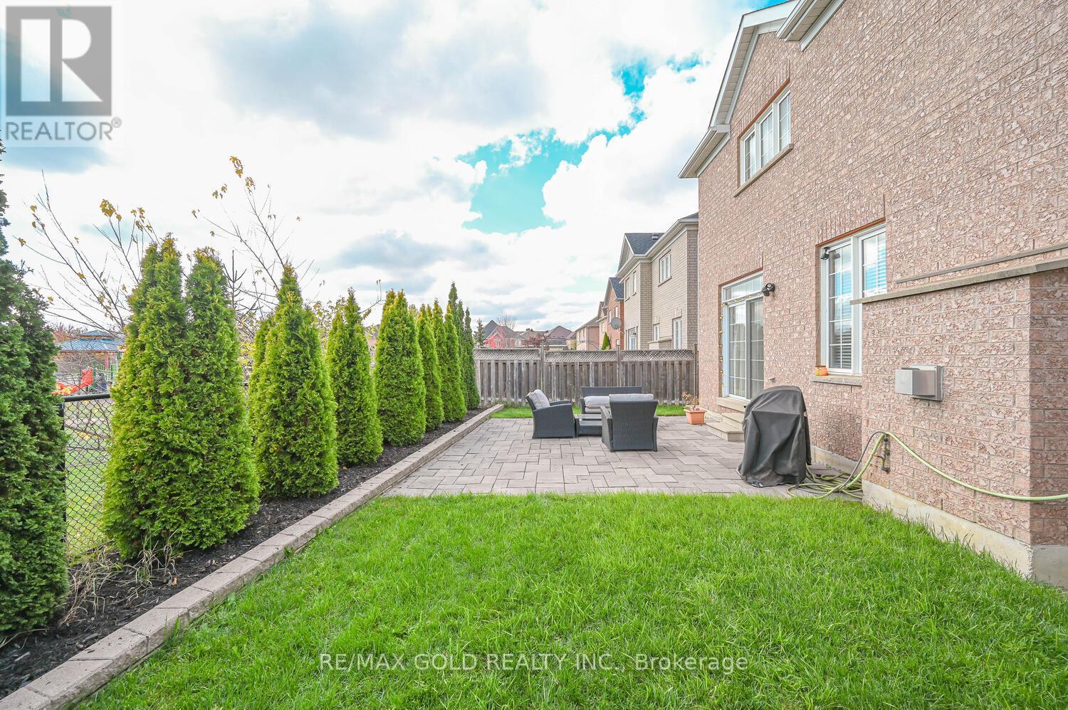 23 Yellow Pine Road, Brampton, Ontario  L6P 2E4 - Photo 42 - W12494390