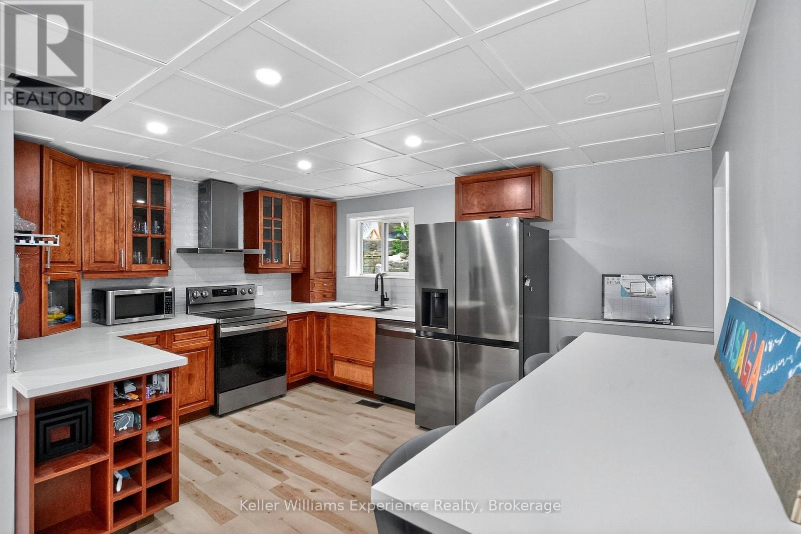 452 BRODERICK STREET, Tay, Ontario