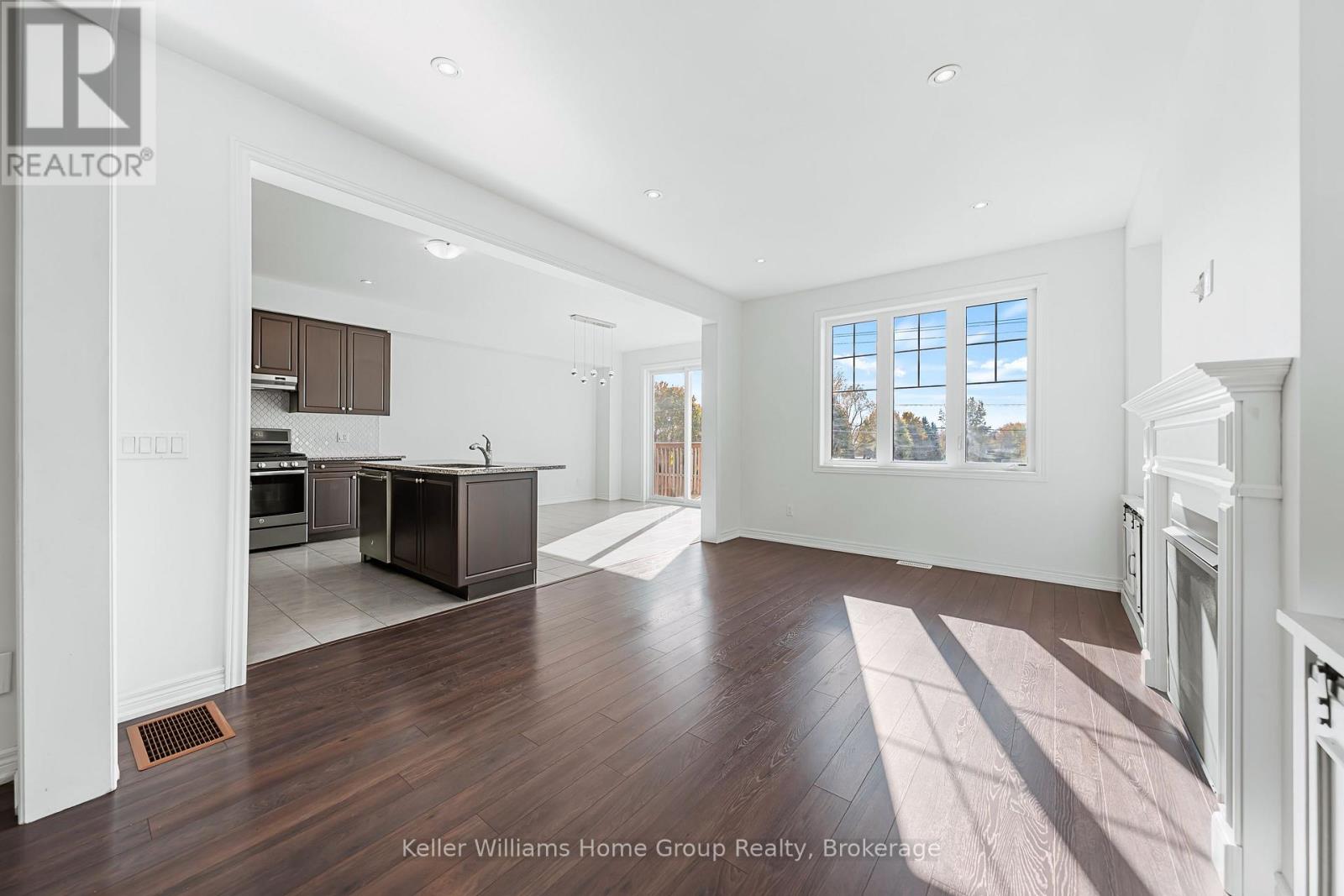 31 Kay Crescent, Centre Wellington, Ontario  N1M 2B2 - Photo 8 - X12492130