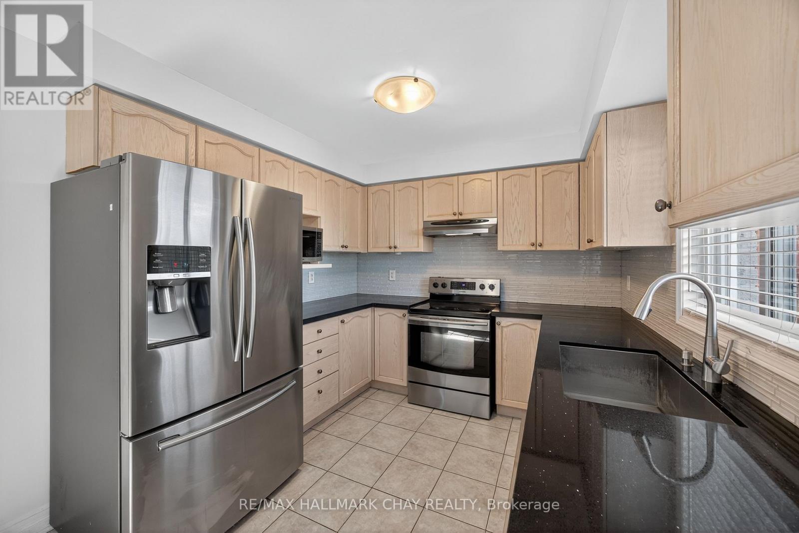 2065 Wilson Street, Innisfil (Alcona), Ontario  L9S 4Y2 - Photo 14 - N12496690