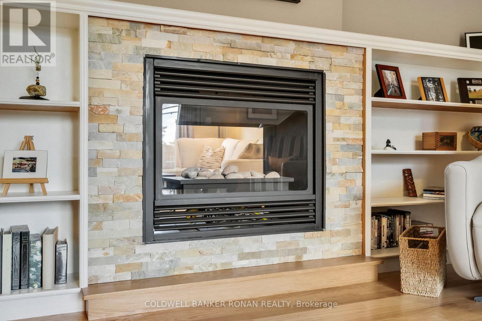 9 Mccague Court, New Tecumseth, Ontario  L0G 1W0 - Photo 11 - N12496764