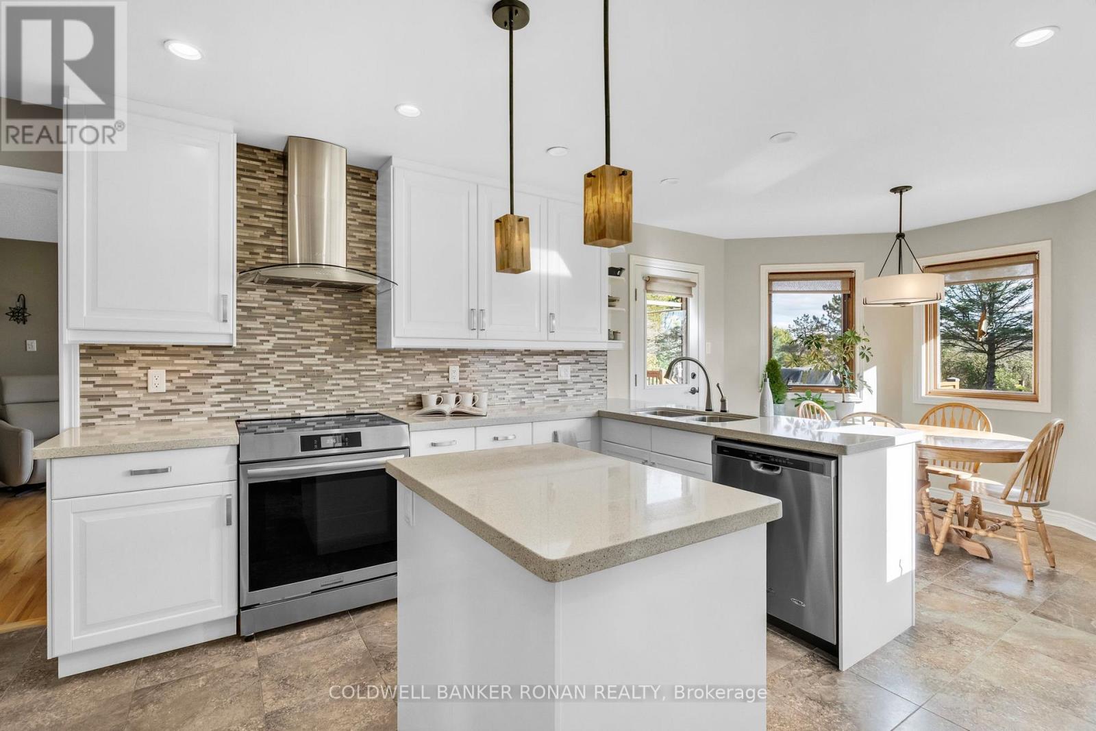 9 Mccague Court, New Tecumseth, Ontario  L0G 1W0 - Photo 13 - N12496764