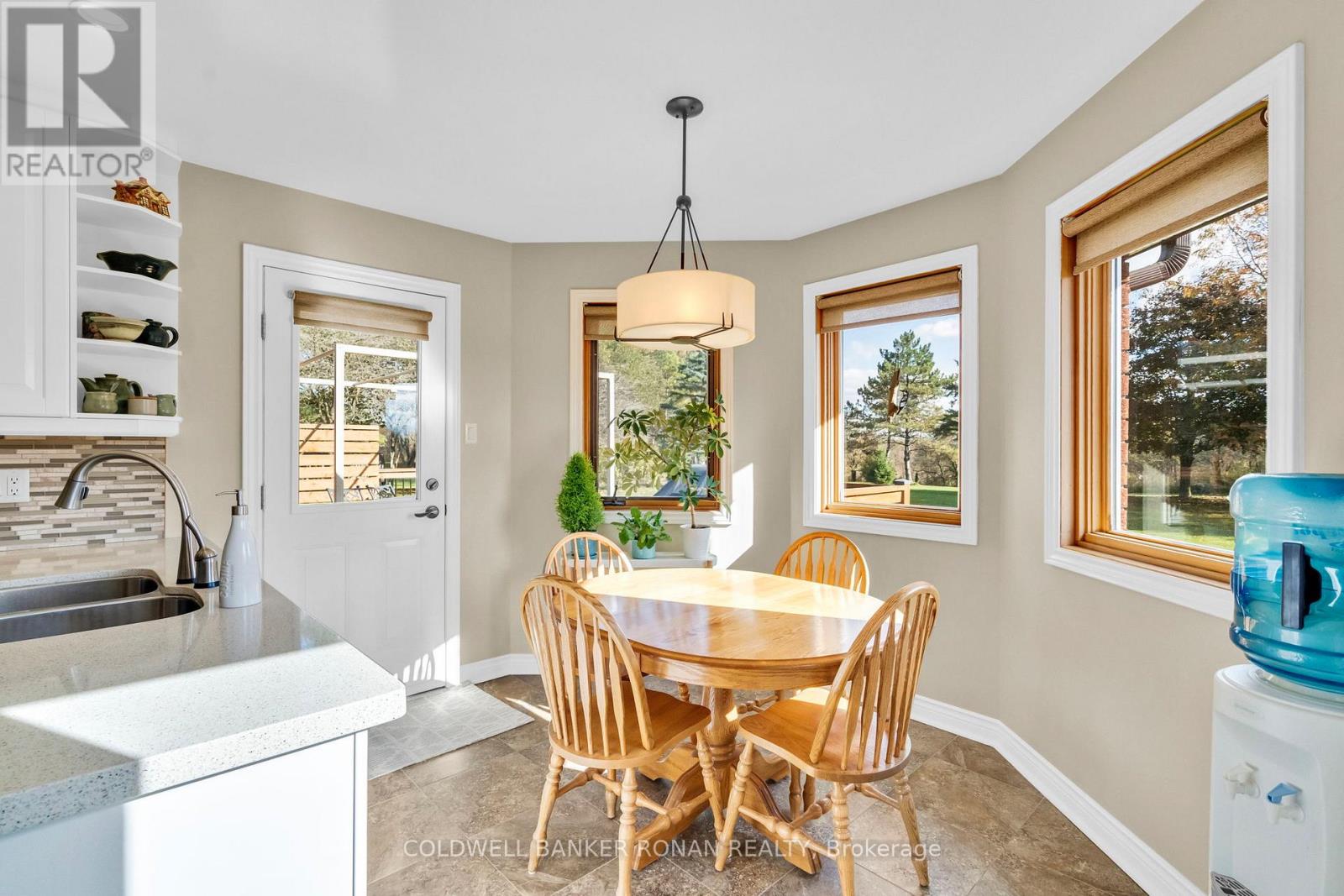 9 Mccague Court, New Tecumseth, Ontario  L0G 1W0 - Photo 14 - N12496764