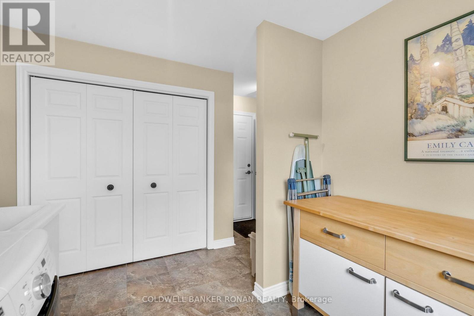 9 Mccague Court, New Tecumseth, Ontario  L0G 1W0 - Photo 22 - N12496764