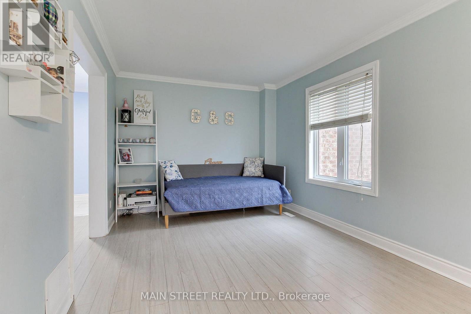 19 Natanya Boulevard, Georgina, Ontario  L4P 3R6 - Photo 10 - N12496792