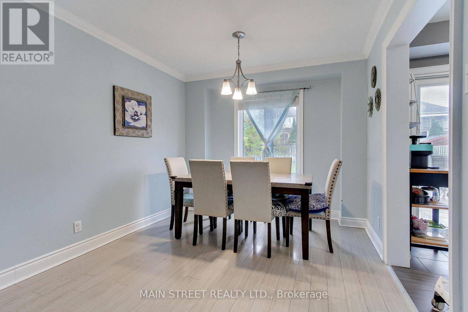 19 Natanya Boulevard, Georgina, Ontario  L4P 3R6 - Photo 12 - N12496792