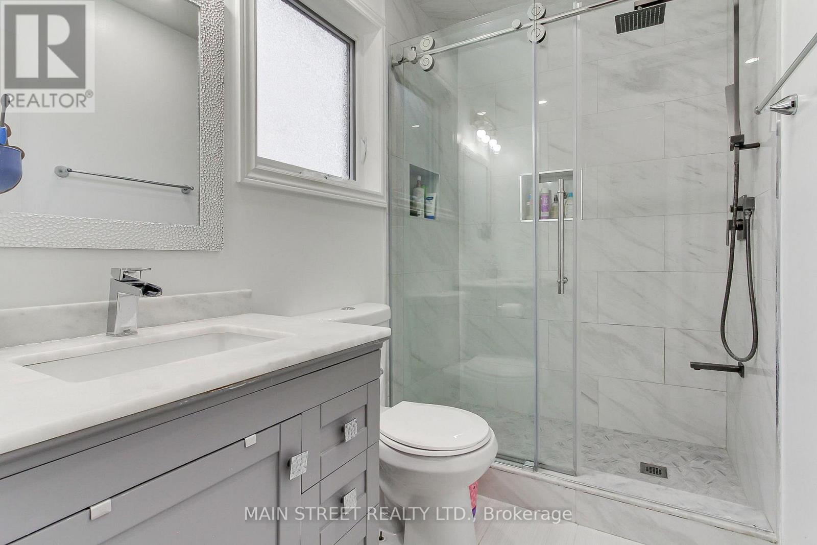 19 Natanya Boulevard, Georgina, Ontario  L4P 3R6 - Photo 26 - N12496792