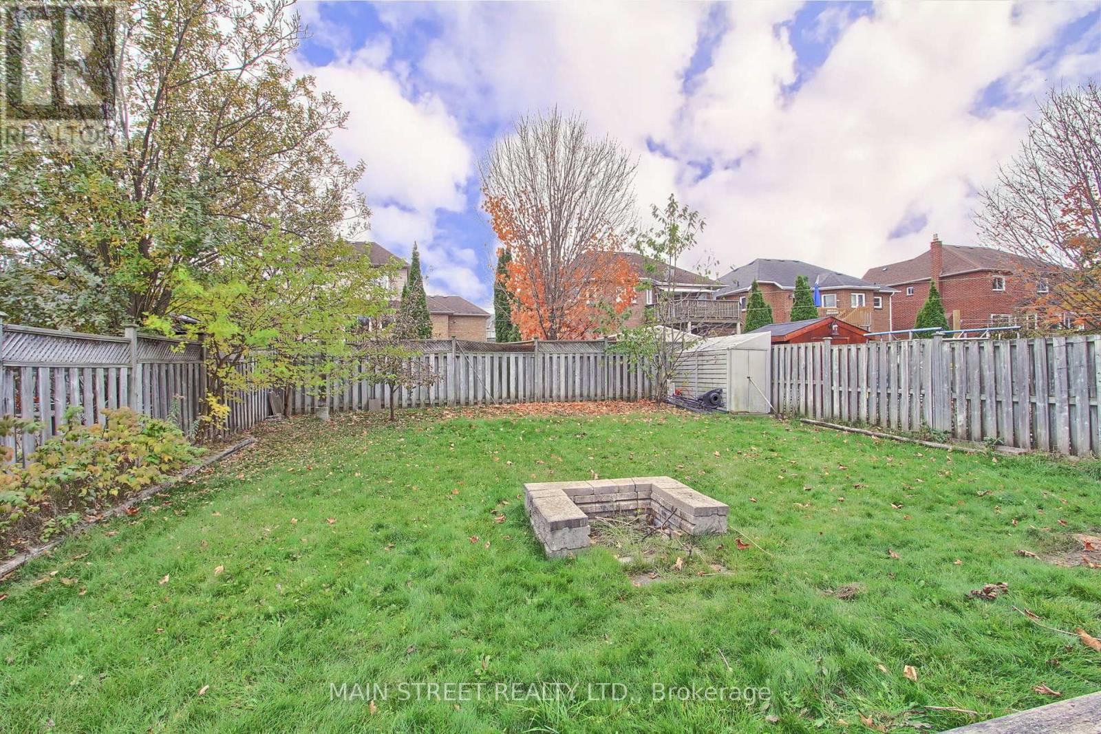 19 Natanya Boulevard, Georgina, Ontario  L4P 3R6 - Photo 35 - N12496792