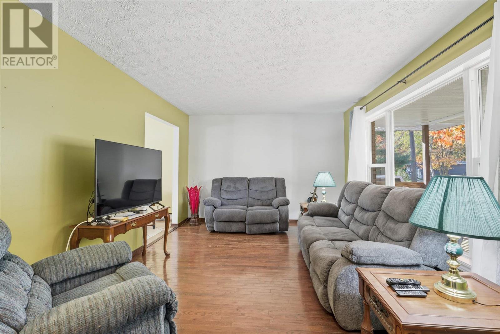 41 Oak Rd, Blind River, Ontario  P0R 1B0 - Photo 5 - SM252957