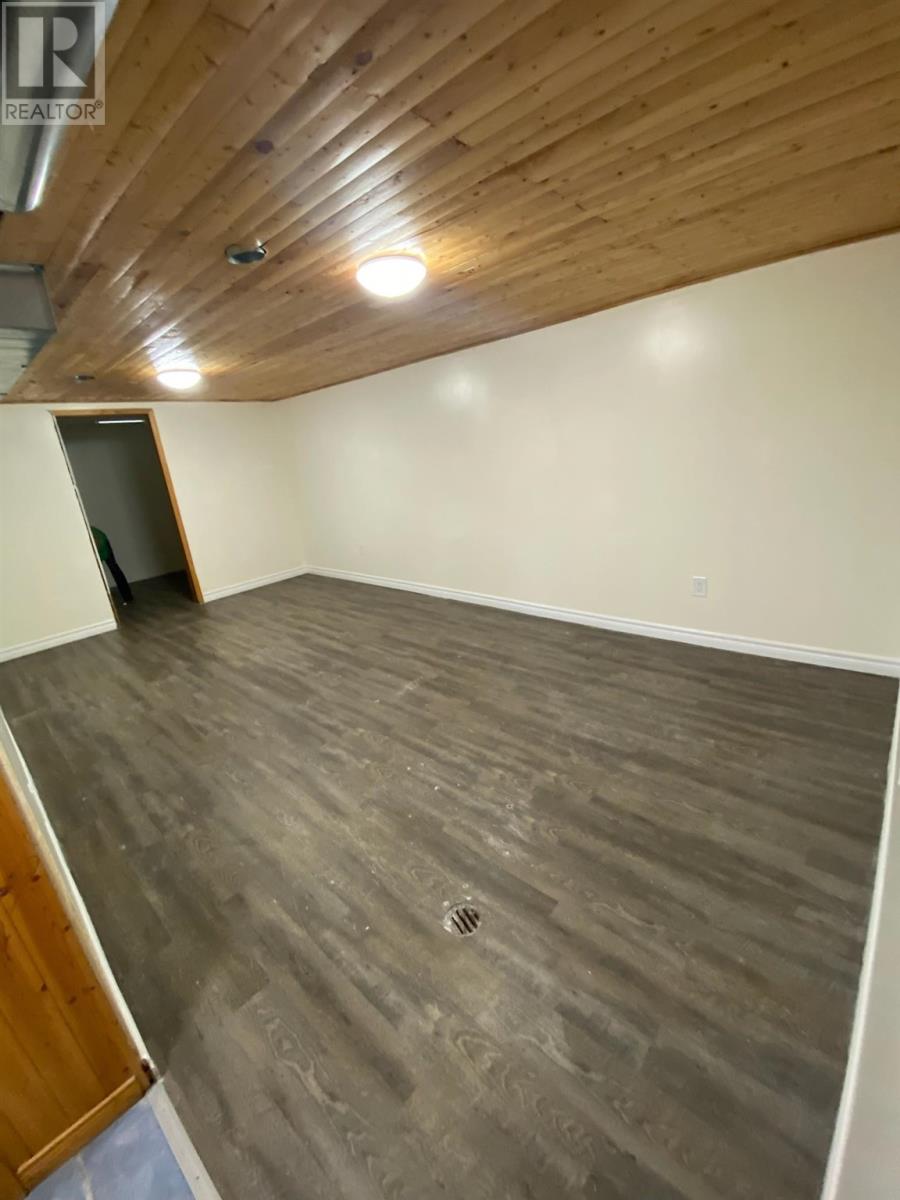 744 Pine St, Sault Ste. Marie, Ontario P6B 3G1 - Photo 26 - SM253133