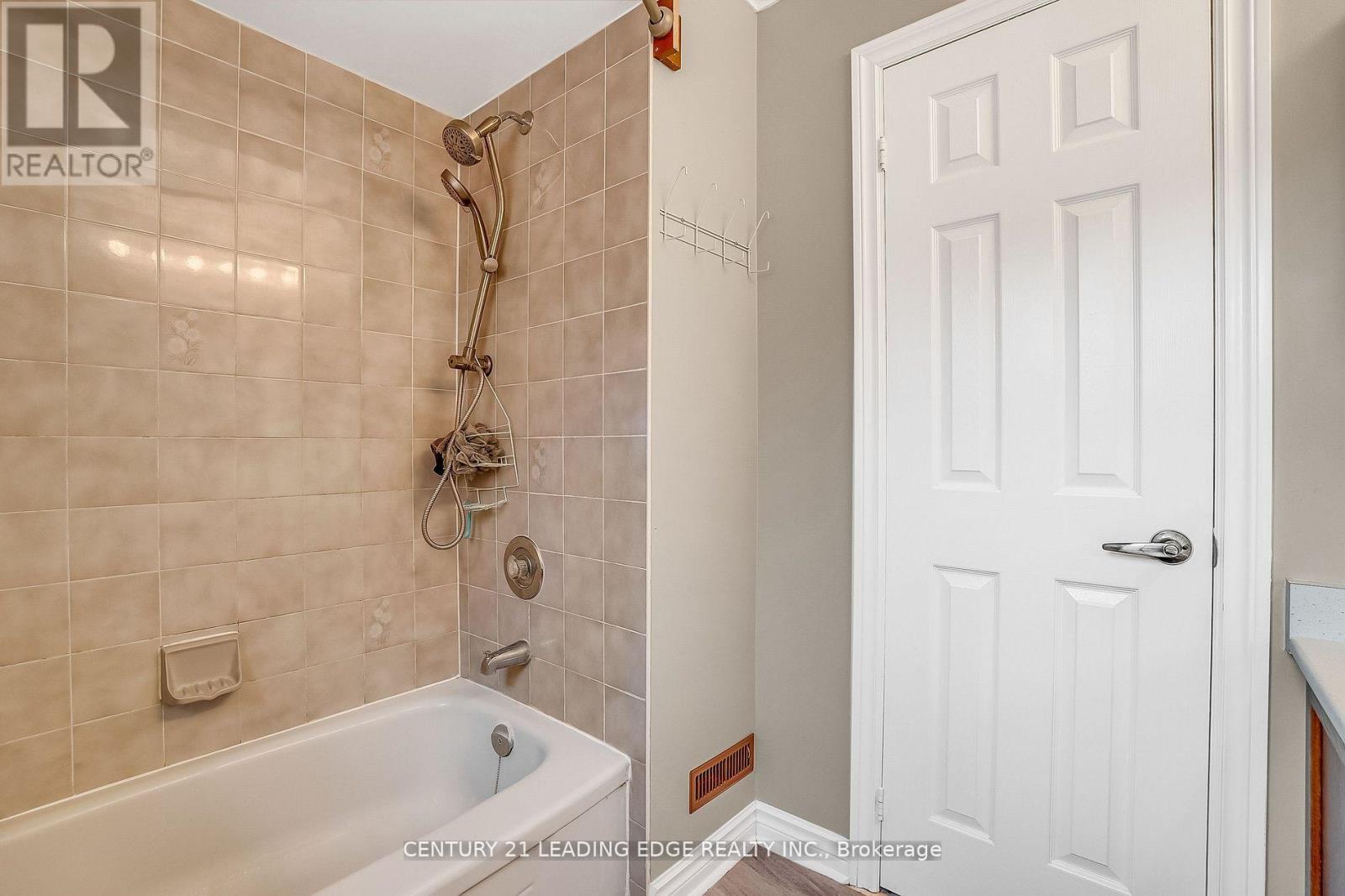 21 Brushwood Crescent, Barrie, Ontario  L4N 7G6 - Photo 28 - S12496646