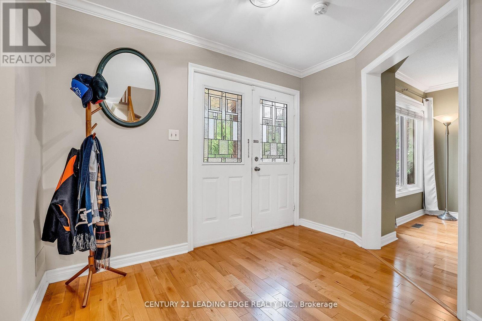 21 Brushwood Crescent, Barrie, Ontario  L4N 7G6 - Photo 3 - S12496646