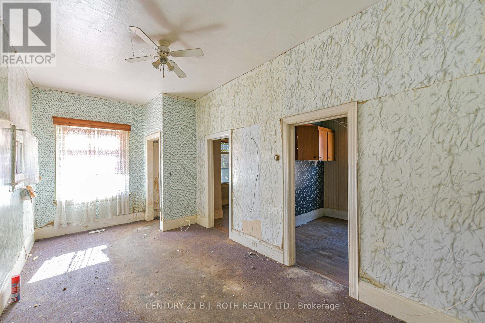 136 Coldwater Road W, Orillia, Ontario  L3V 3L6 - Photo 15 - S12496652