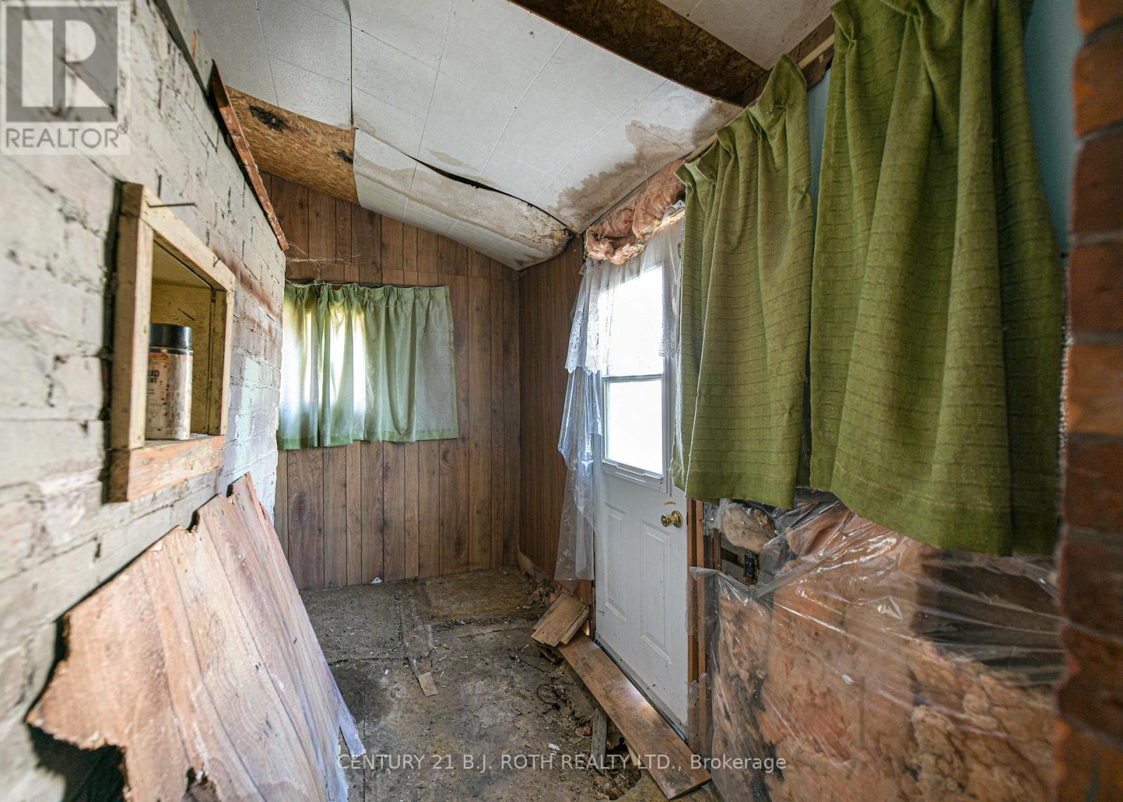 136 Coldwater Road W, Orillia, Ontario  L3V 3L6 - Photo 20 - S12496652