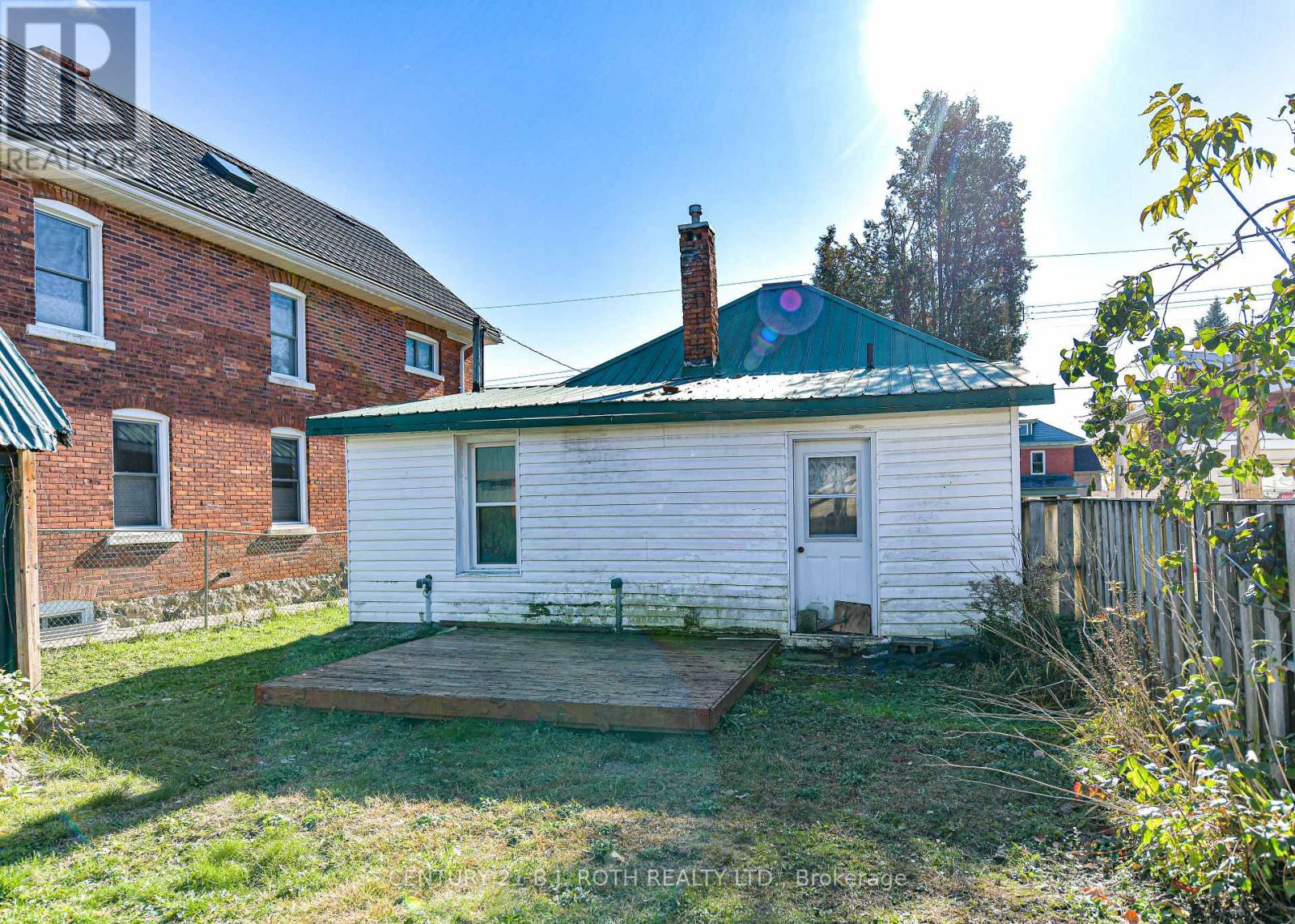 136 Coldwater Road W, Orillia, Ontario  L3V 3L6 - Photo 4 - S12496652