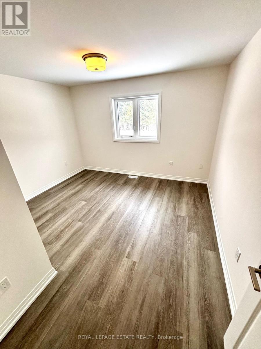 3028 Sandy Acres Avenue, Severn, Ontario  L3V 8P8 - Photo 10 - S12496674