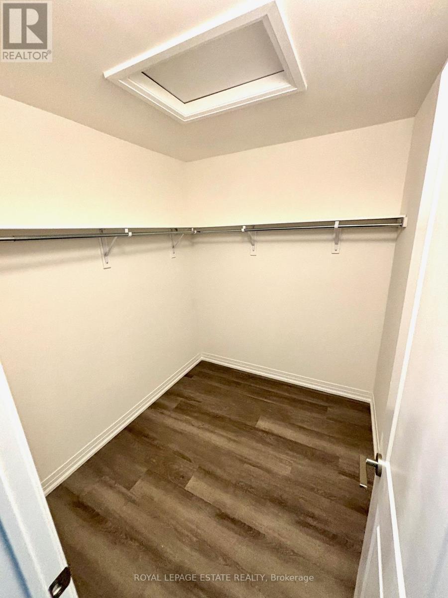 3028 Sandy Acres Avenue, Severn, Ontario  L3V 8P8 - Photo 8 - S12496674