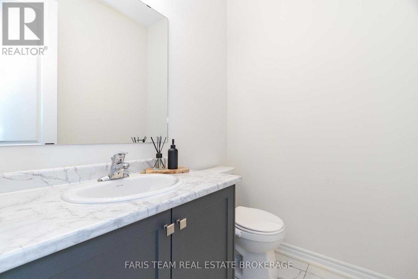 58 Sanford Circle, Springwater, Ontario  L9X 2A9 - Photo 23 - S12496740