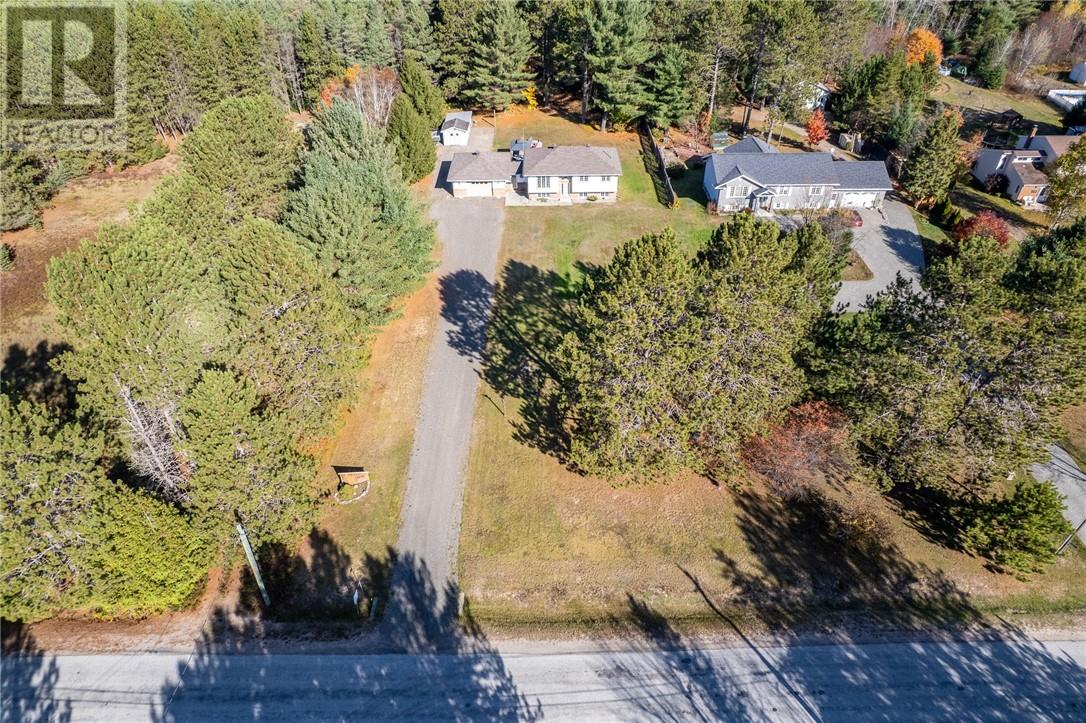 2219 Lee Valley Road, Espanola, Ontario  P5E 1P7 - Photo 4 - 2125449