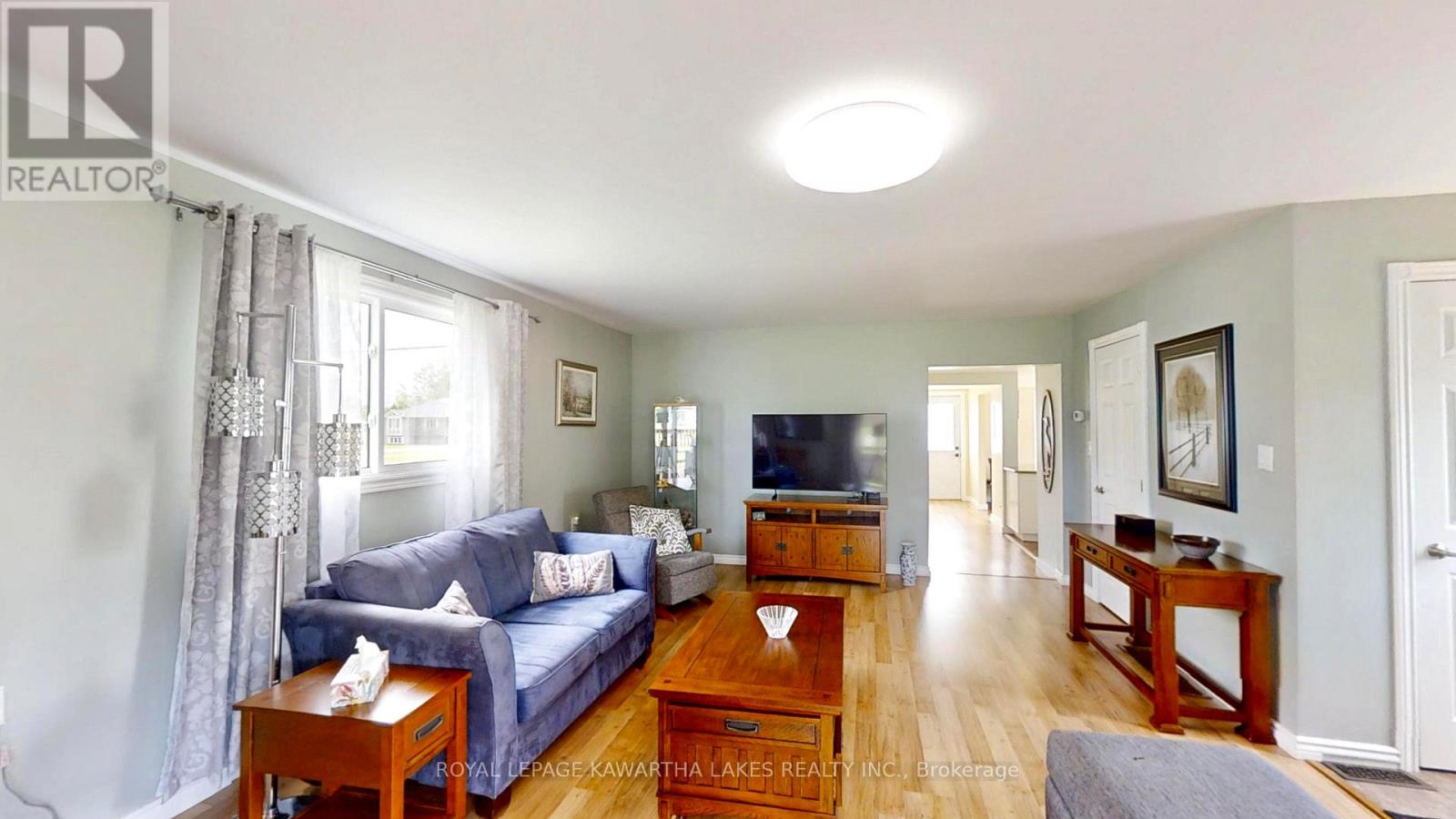 31410 Lake Ridge Road, Georgina (Pefferlaw), Ontario  L0E 1N0 - Photo 13 - N12496954