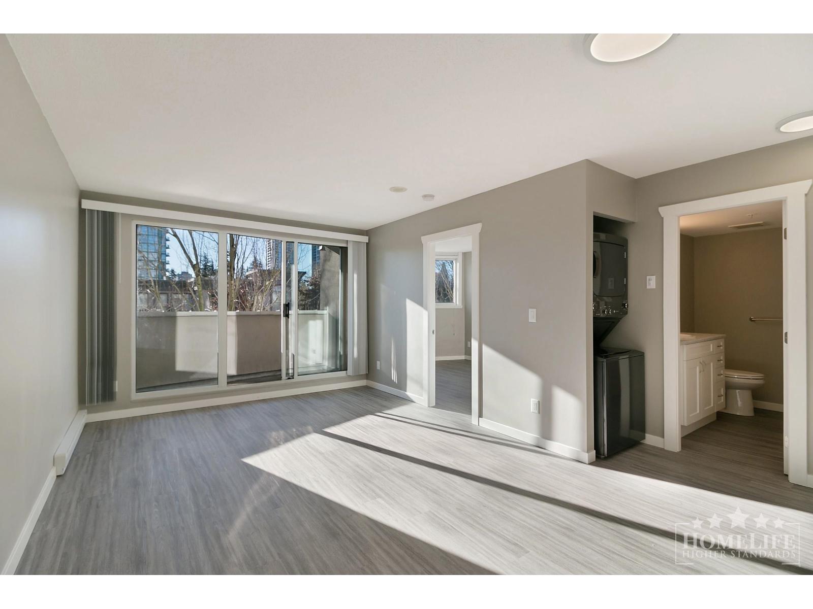 506 10523 University Drive, Surrey, British Columbia  V3T 5T8 - Photo 4 - R3063521