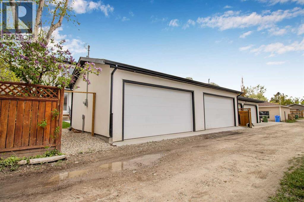 430 33 Avenue Nw, Calgary, Alberta  T2K 0B4 - Photo 49 - A2223893