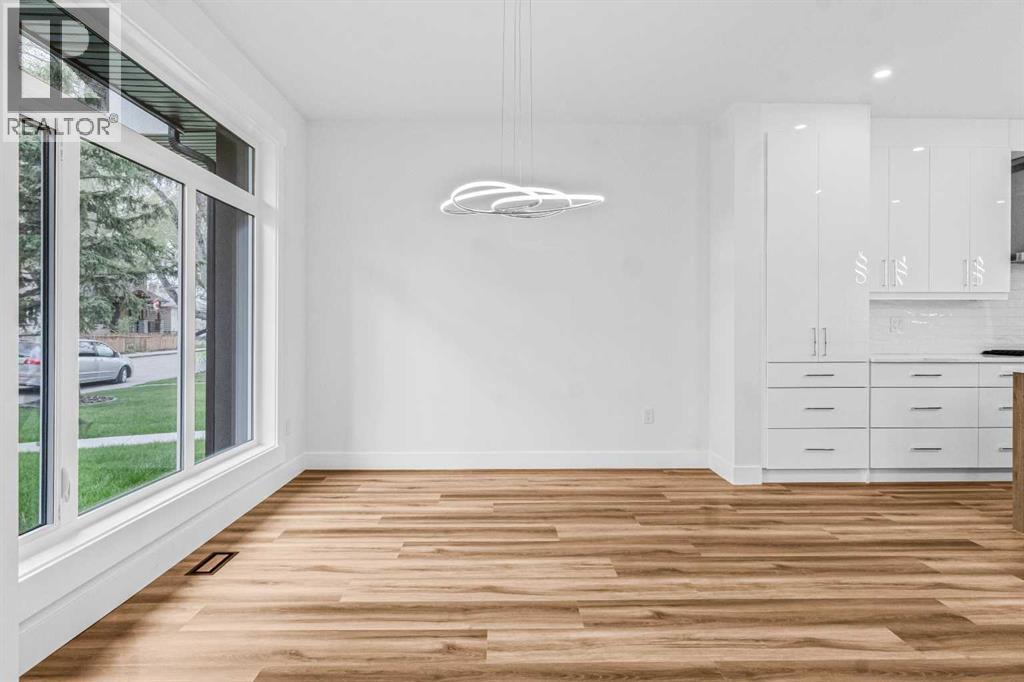 430 33 Avenue Nw, Calgary, Alberta  T2K 0B4 - Photo 3 - A2223893