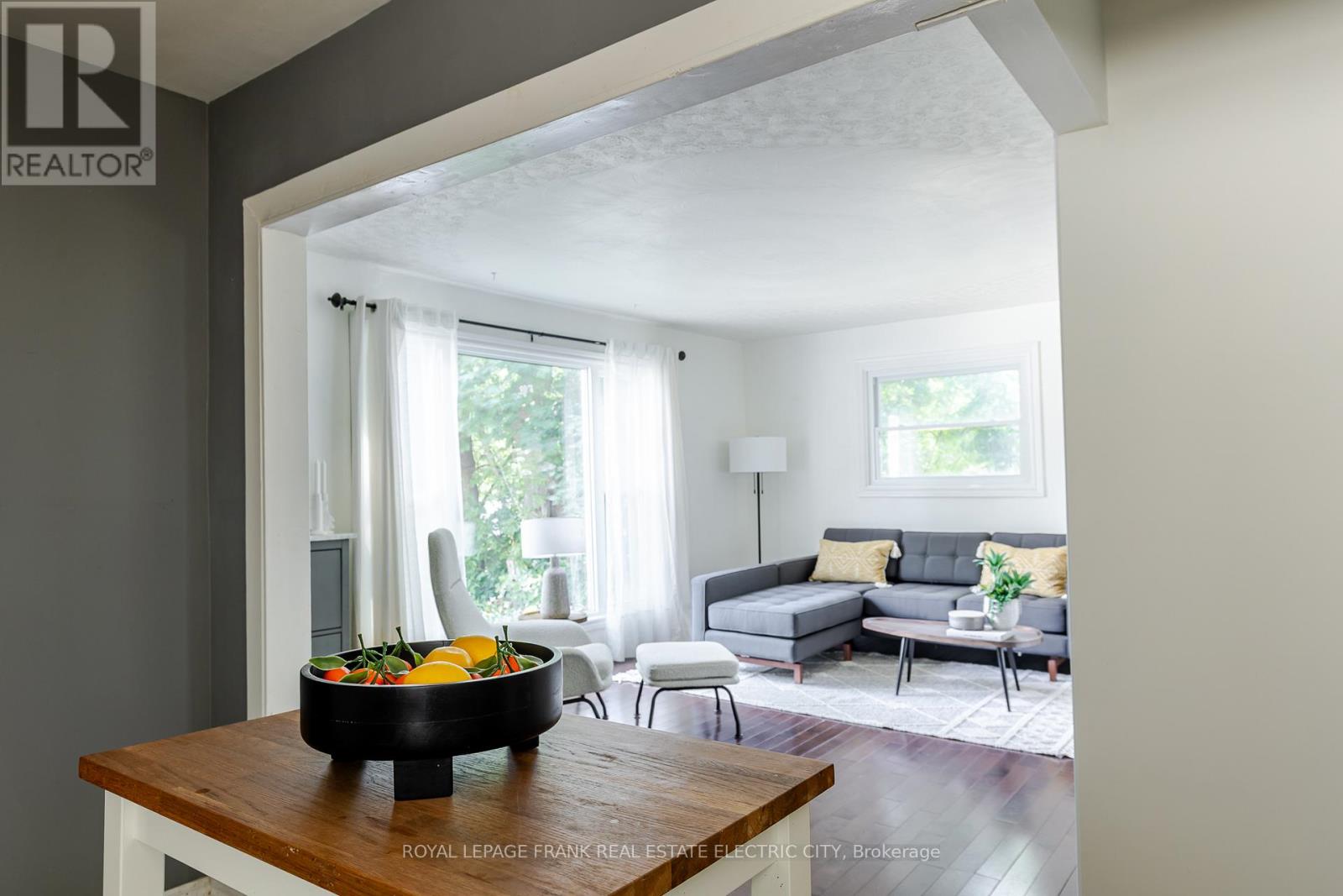 130 Hazlitt Street, Peterborough, Ontario  K9H 1L5 - Photo 12 - X12496844