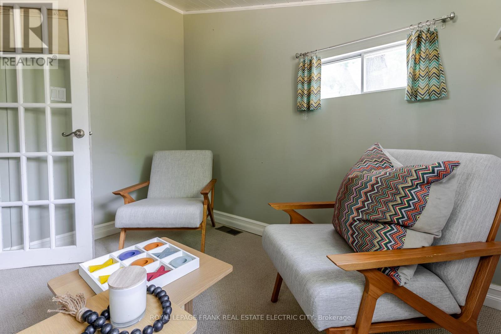 130 Hazlitt Street, Peterborough, Ontario  K9H 1L5 - Photo 25 - X12496844