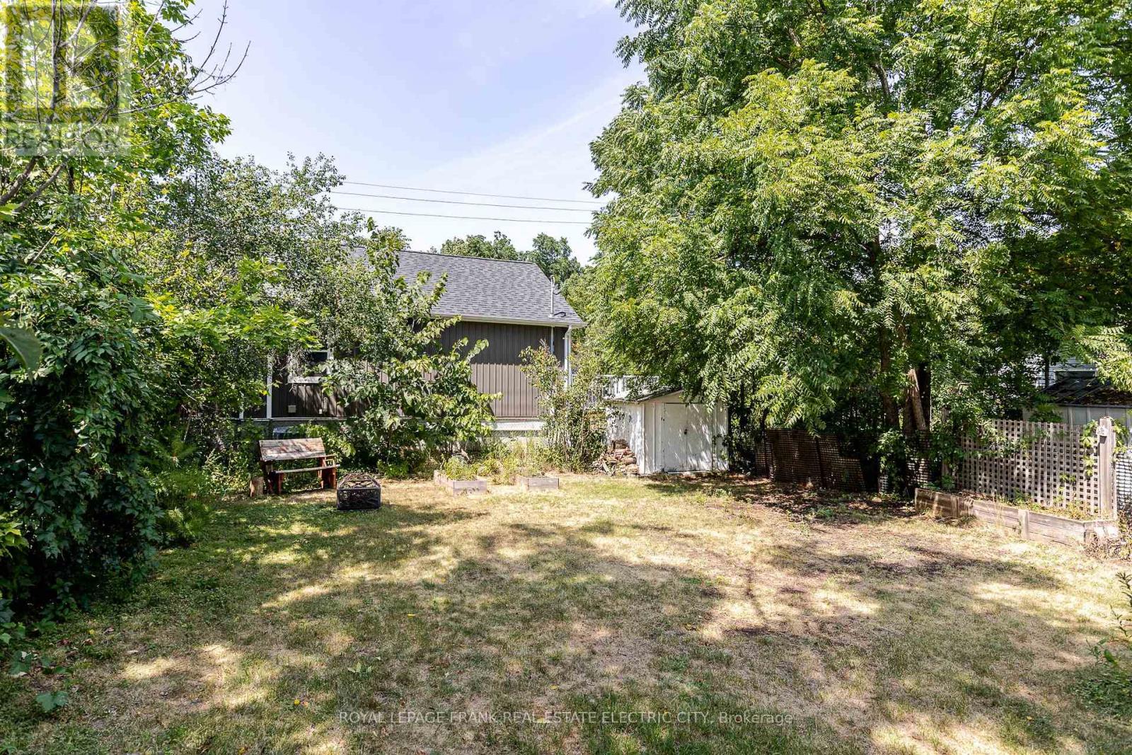 130 Hazlitt Street, Peterborough, Ontario  K9H 1L5 - Photo 44 - X12496844