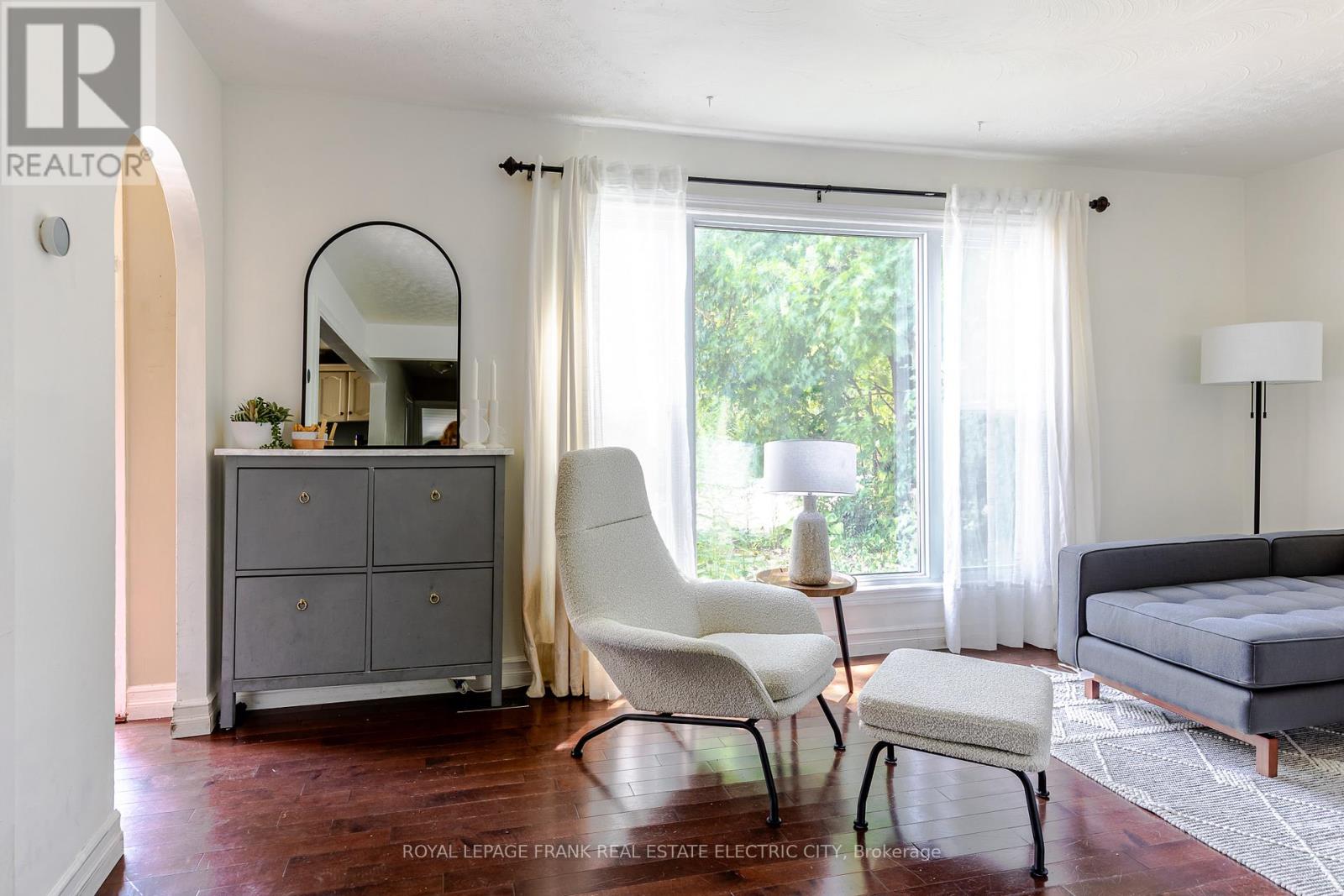 130 Hazlitt Street, Peterborough, Ontario  K9H 1L5 - Photo 7 - X12496844