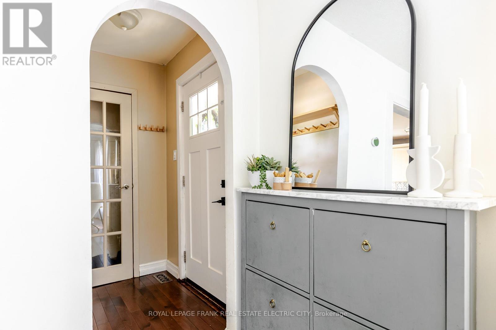 130 Hazlitt Street, Peterborough, Ontario  K9H 1L5 - Photo 9 - X12496844