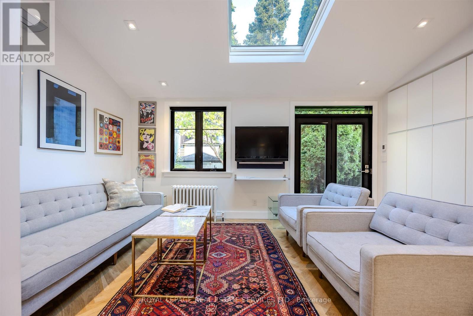 20 Verbena Avenue, Toronto, Ontario  M6S 1K1 - Photo 11 - W12473544