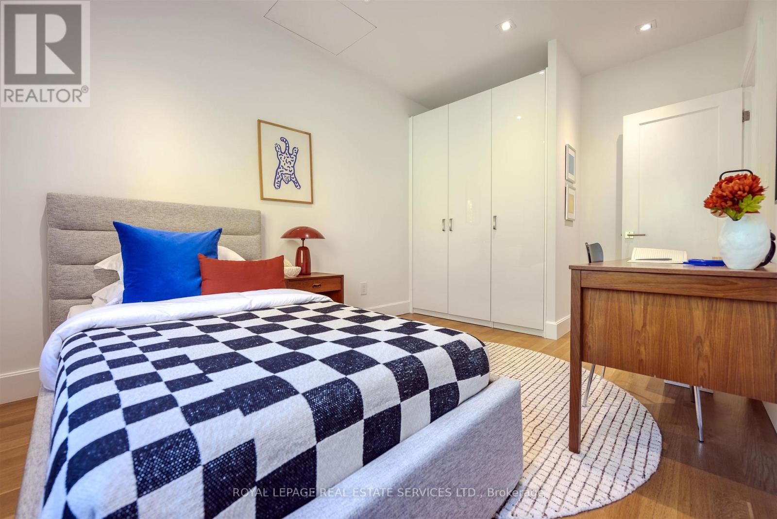 20 Verbena Avenue, Toronto, Ontario  M6S 1K1 - Photo 18 - W12473544