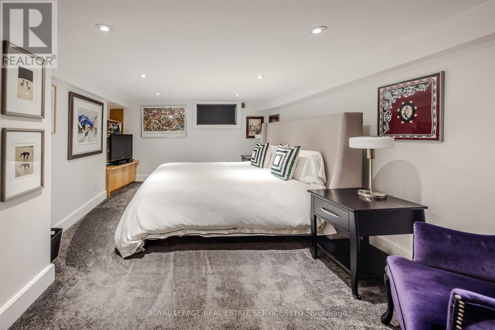 20 Verbena Avenue, Toronto, Ontario  M6S 1K1 - Photo 23 - W12473544