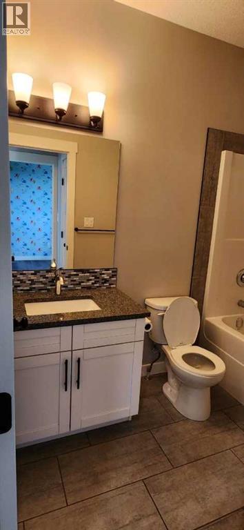 9810 89 Street, Grande Prairie, Alberta  T8X 0R3 - Photo 11 - A2263252