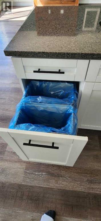 9810 89 Street, Grande Prairie, Alberta  T8X 0R3 - Photo 28 - A2263252