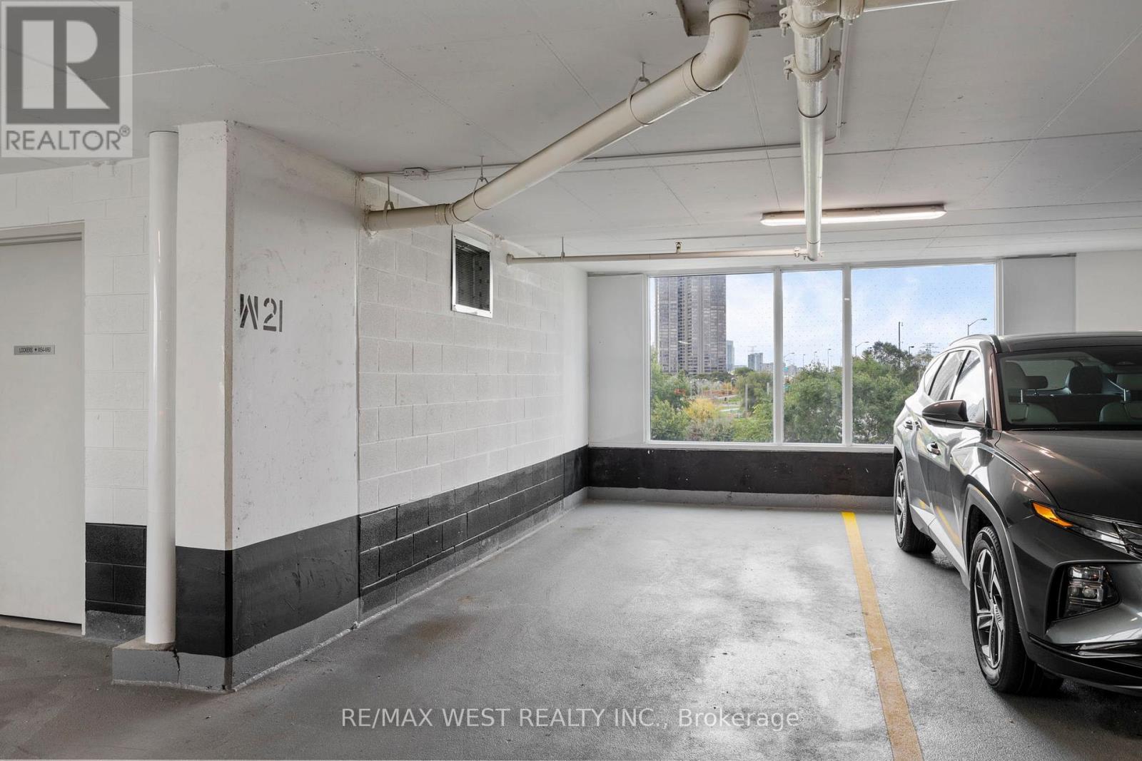 3902 - 1928 Lake Shore Boulevard W, Toronto, Ontario  M6S 0B1 - Photo 30 - W12496636