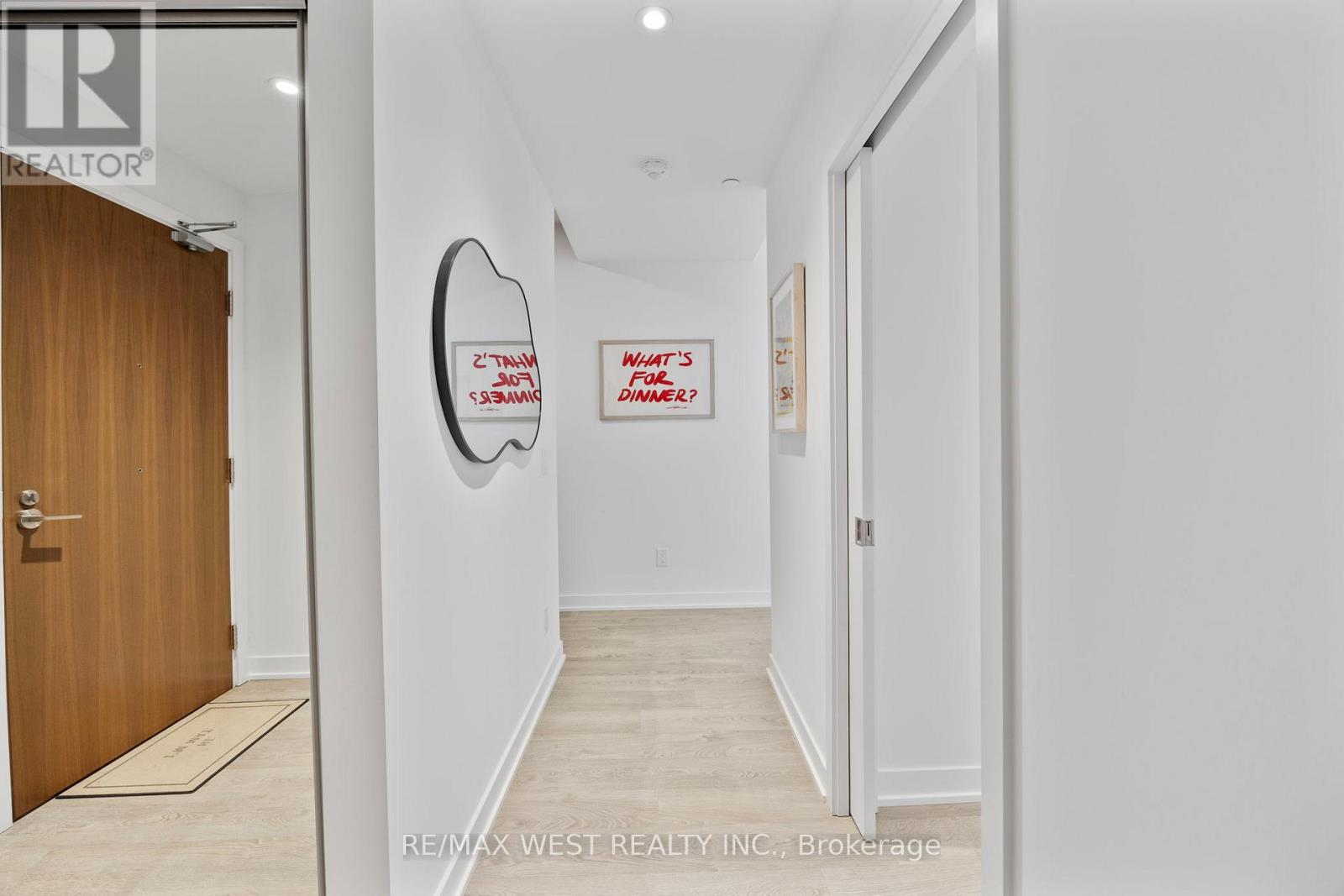 3902 - 1928 Lake Shore Boulevard W, Toronto, Ontario  M6S 0B1 - Photo 4 - W12496636